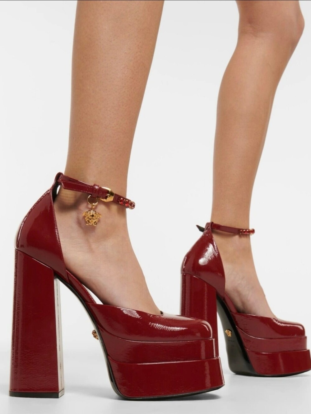 ♥️ Versace Heels US 6.5 ♥️